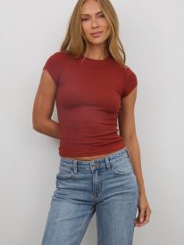 Nicerway Ribbed Top in Brick