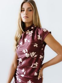 Carsyn Floral Top in Red-Brown - FINAL SALE